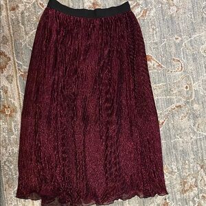 J.O.A. Burgundy Metallic Pleated Midi Skirt with Black Waistband